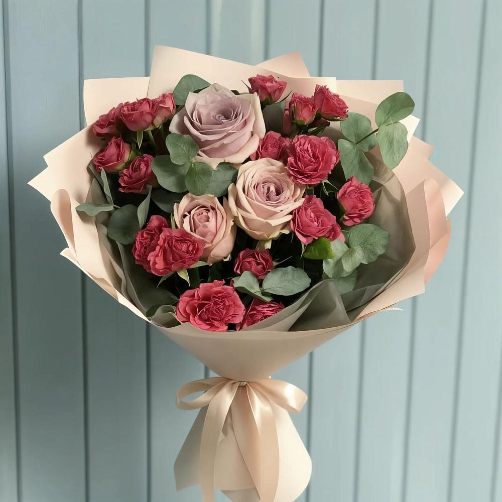 Букет цветов из: Гвоздики и Розы в Ёгле