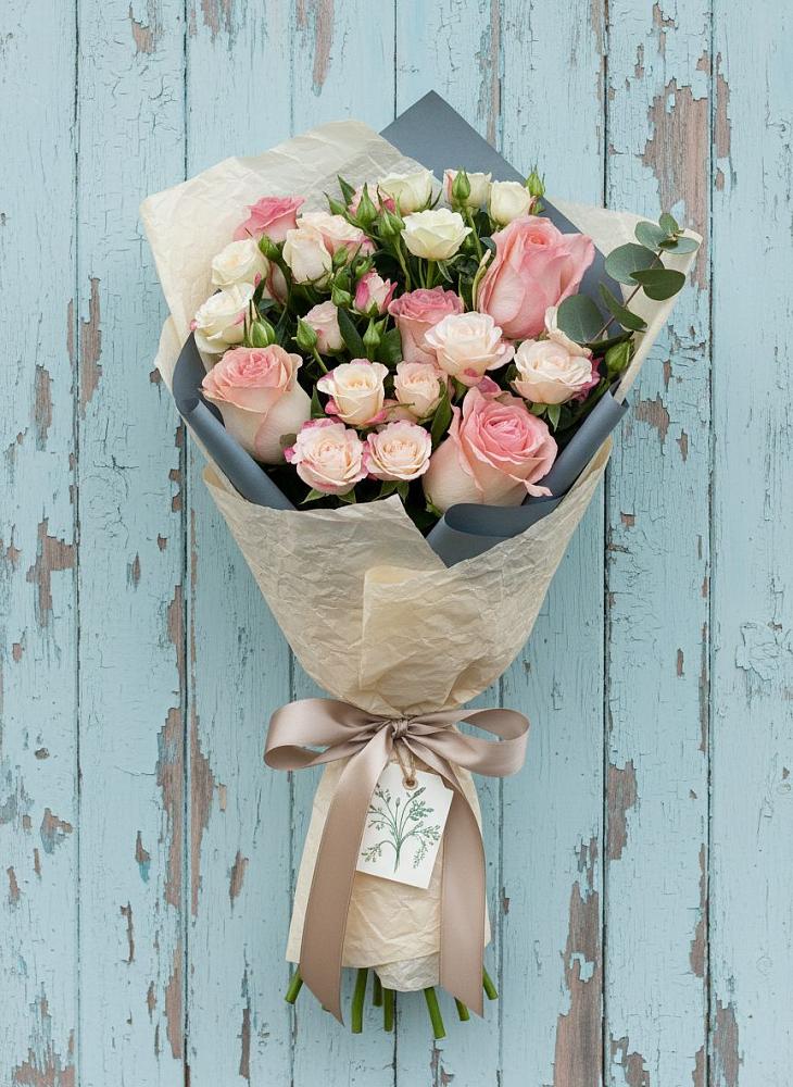 Букет цветов из: Розы в Ёгле