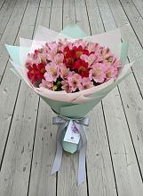 Букет цветов из:  Альстромерии #REPLACE_PRED# Ёгле