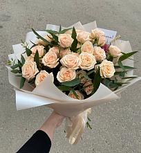 Букет Кремовые розы Латте в Ёгле