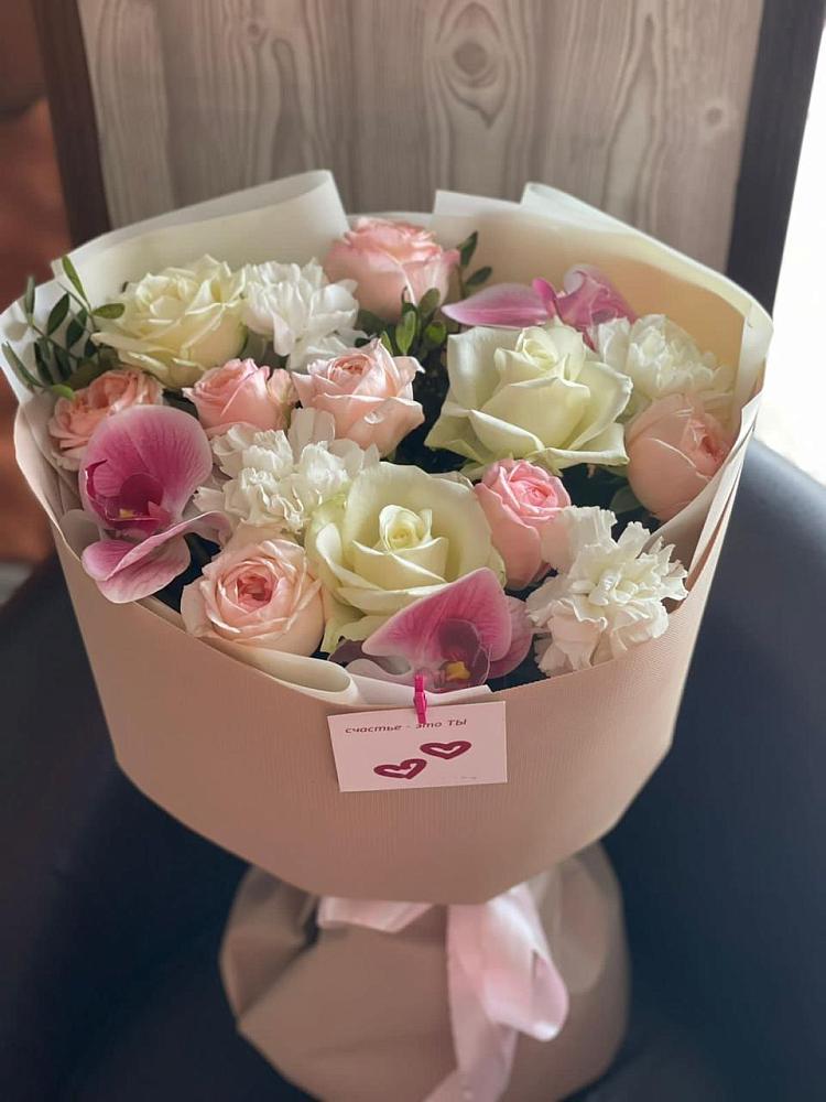 Букет цветов из: Орхидеи, Розы и Гвоздики в Ёгле