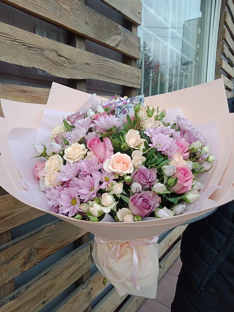 Букет цветов из: Розы и Хризантемы в Ёгле