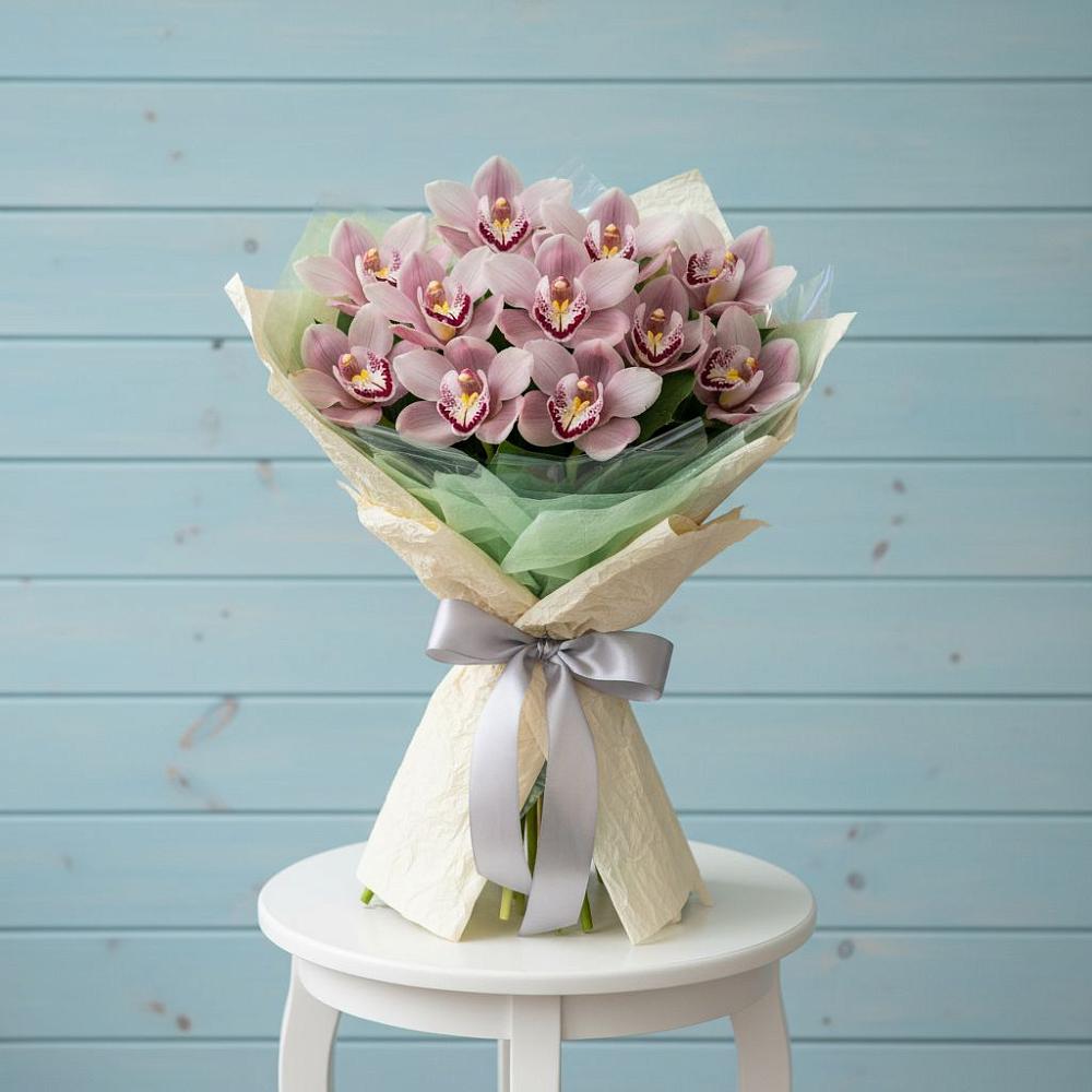 Букет цветов из: Орхидеи и Розы в Ёгле