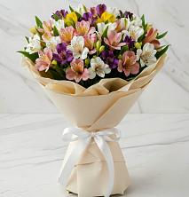 Букет цветов из:  Альстромерии в Ёгле