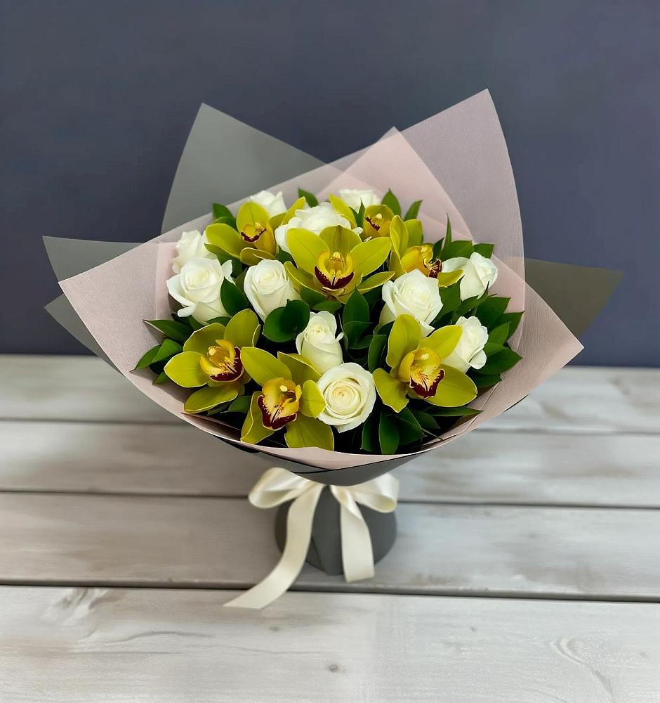 Букет цветов из: Орхидеи и Розы в Ёгле