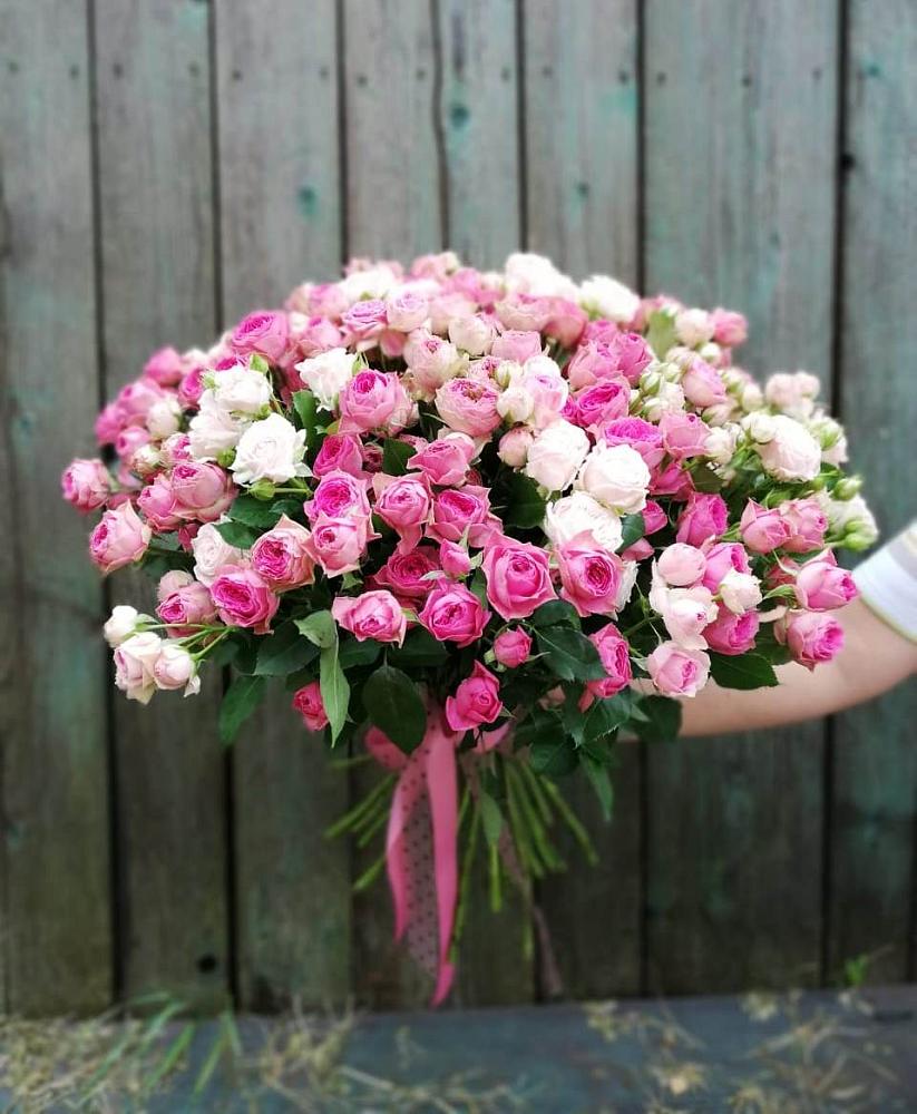 Букет Розовые кустовые розы Натали и Лав Лидия в Ёгле