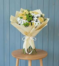 Букет цветов из:  Хризантемы и Розы в Ёгле