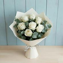 Букет Белые розы в Эвкалипте в Ёгле