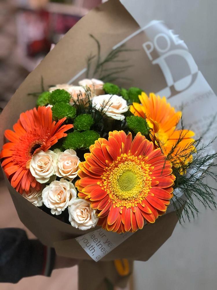 Букет цветов из: Герберы, Хризантемы и Розы в Ёгле