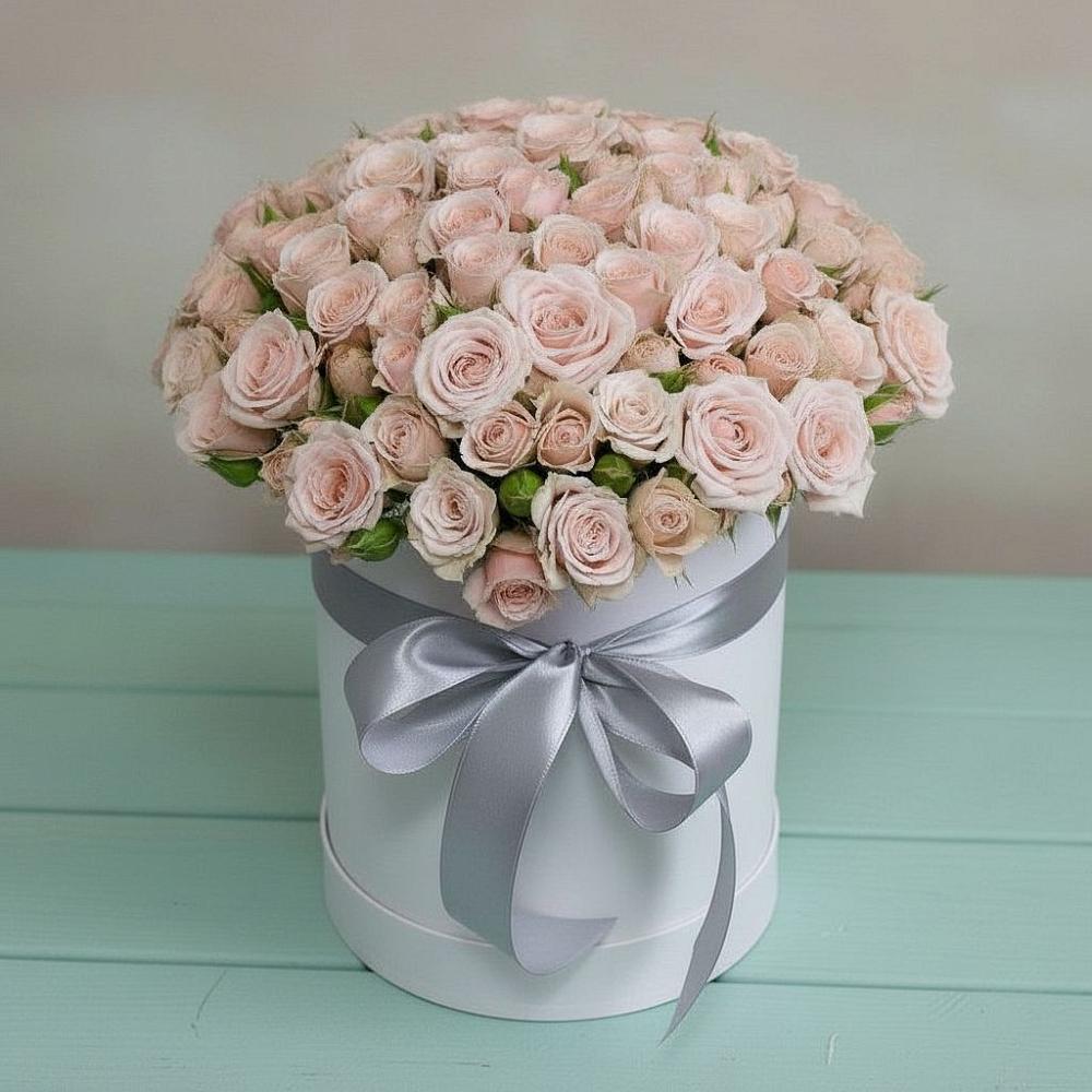 Цветочная композиция из Розы в шляпной коробке в Ёгле